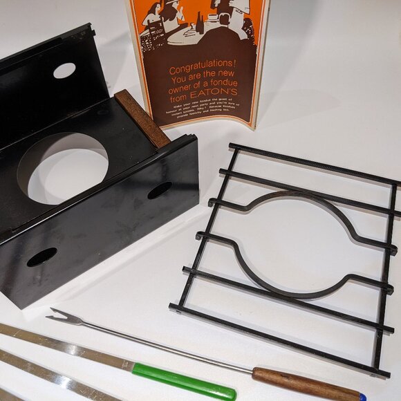 Vintage Eaton's Canada 70s Cheese Fondue Set in Original Box MCM Mid Century - Picture 5 of 10